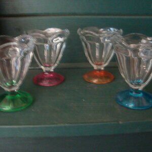 4 Anchor Hocking Colored Tulip Glass Ice Cream Sherbet Parfait Fruit Dishes